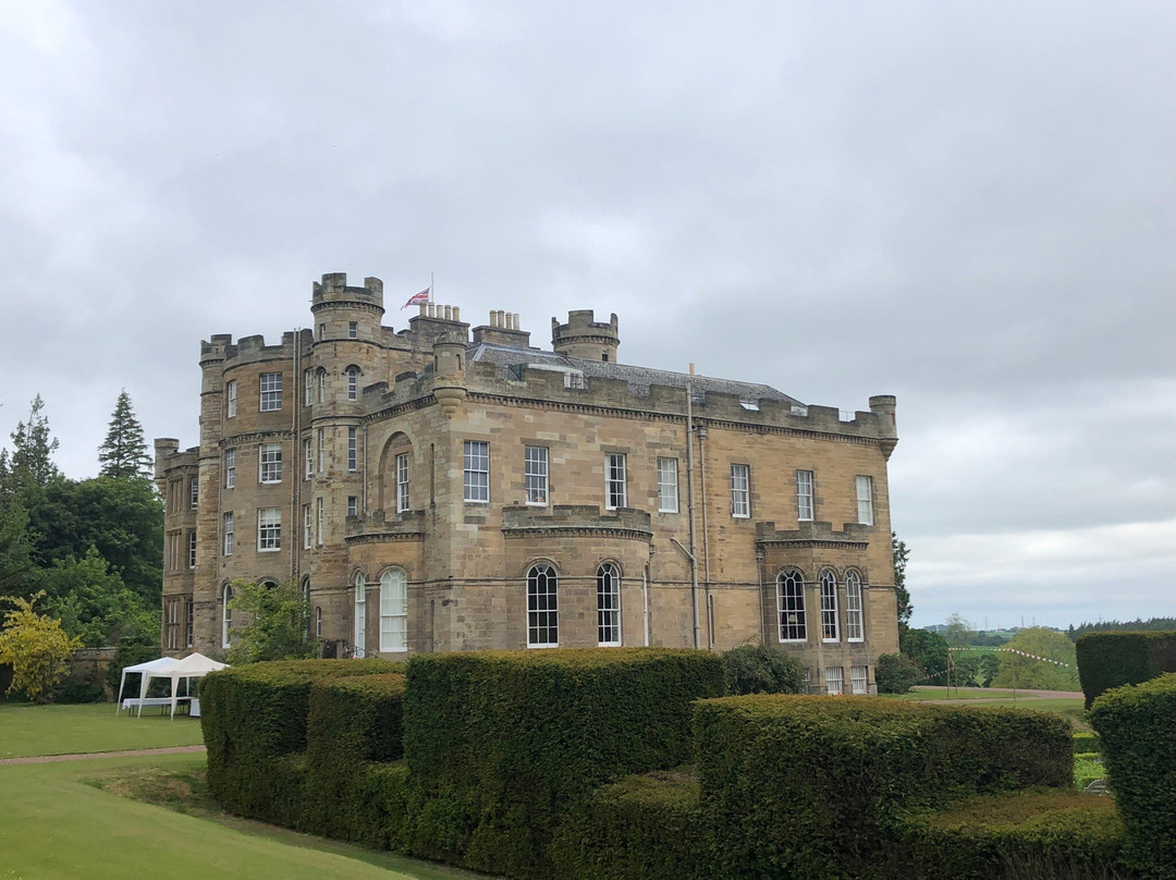 Oxenfoord Castle