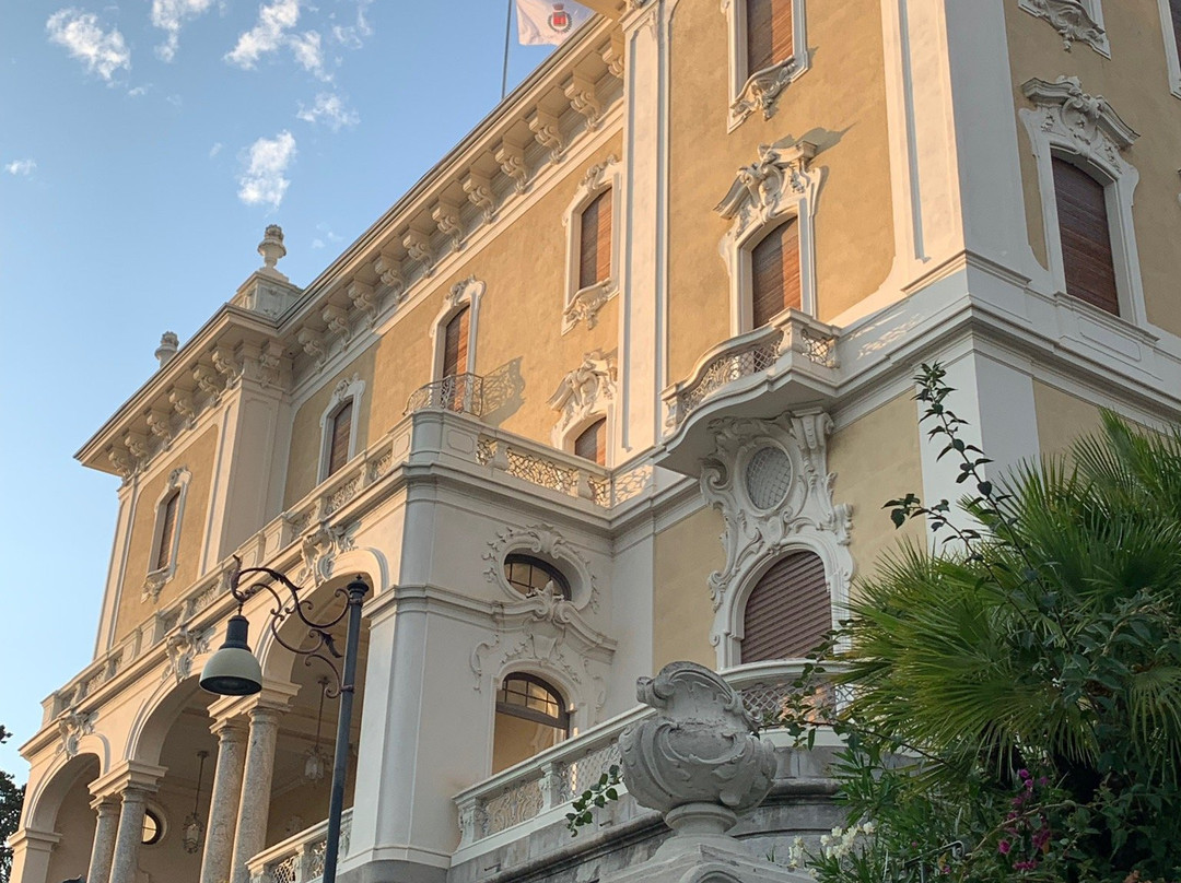 Villa Regina Margherita-博尔迪盖拉必去景点