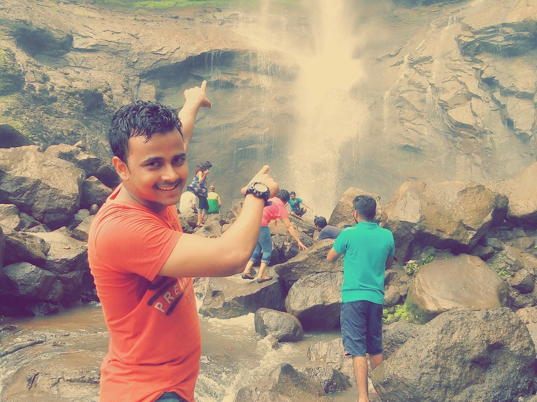 Zenith Waterfall景点图片