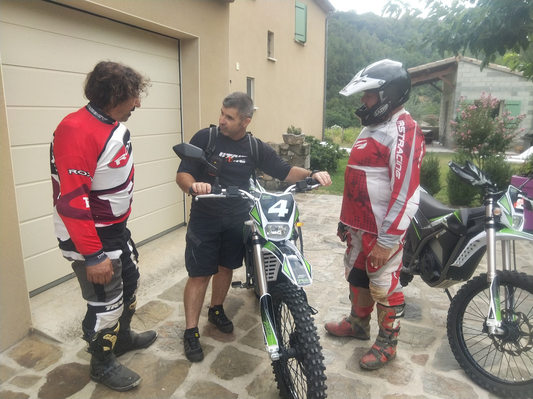 Moto électric Ardèche-Chambonas必去景点