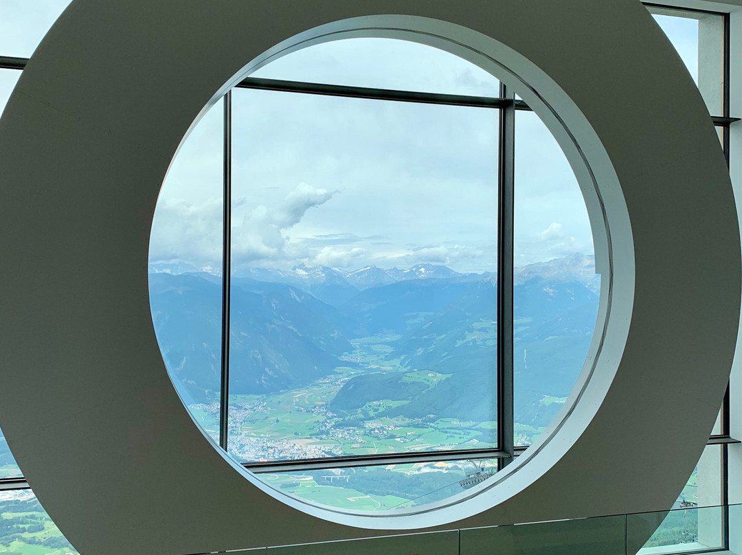 LUMEN - Museum of Mountain Photography景点图片