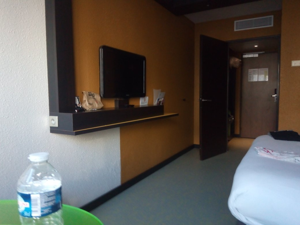 B&B HOTEL Besançon Chateaufarine主图