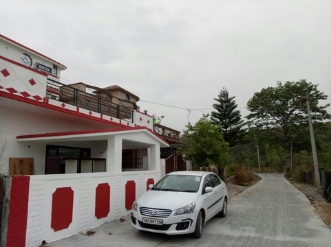 Balawala酒店住宿-The Bird Dehradun