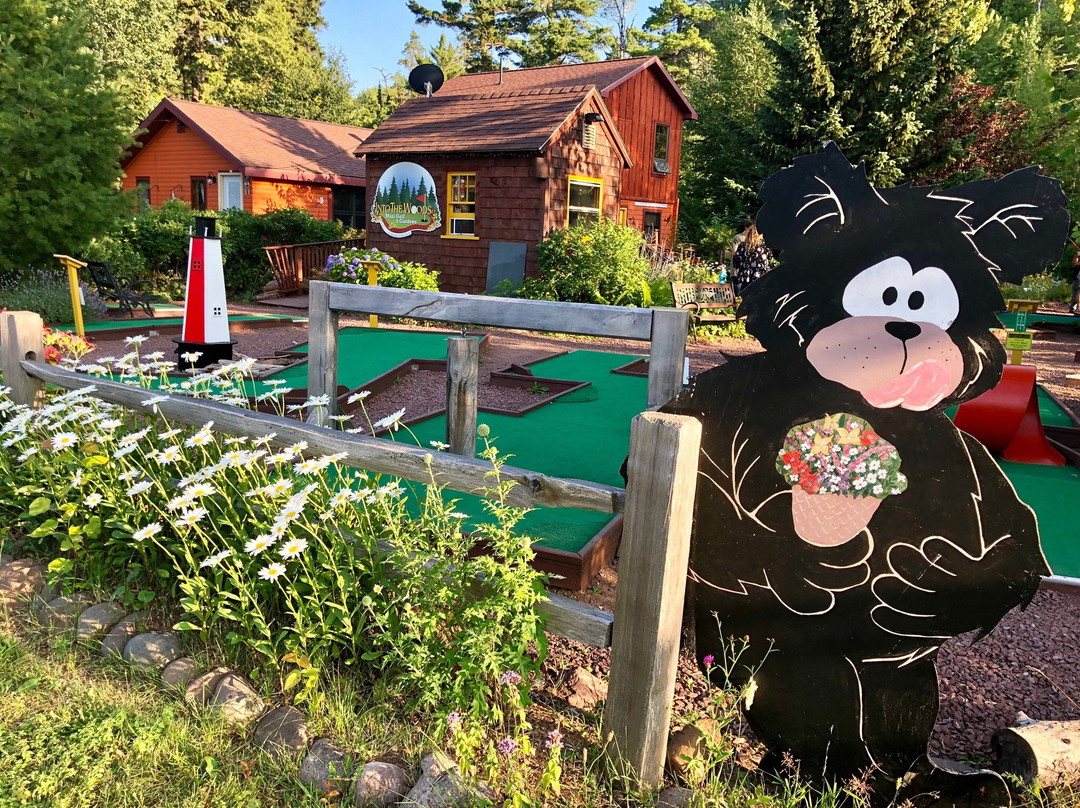 Into the Woods Mini Golf and Gardens景点图片