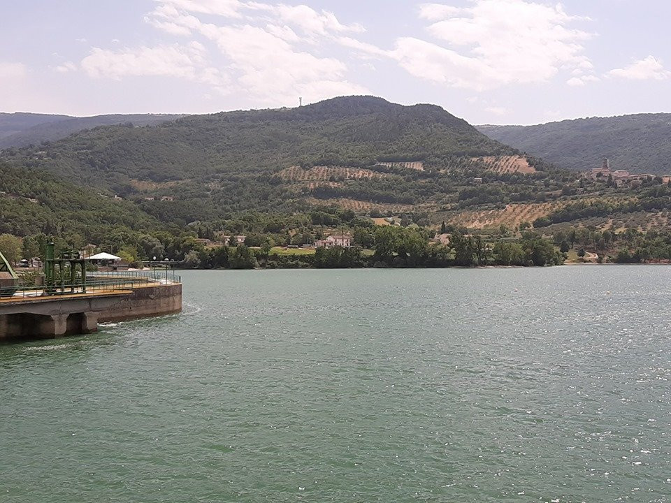 Lago di Caccamo景点图片