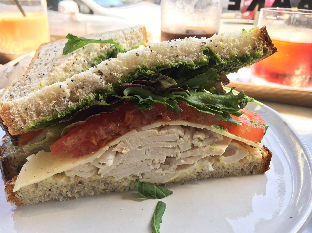 Mediterra Cafe主图