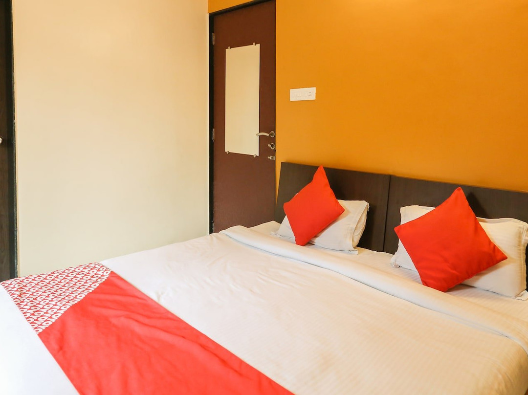 Capital O 10329 Hotel Truvic主图