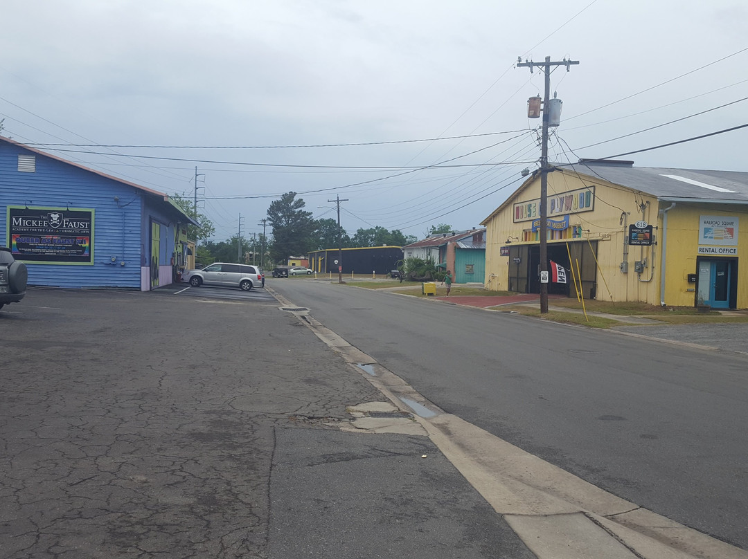 Railroad Square Art District-塔拉哈西必去景点