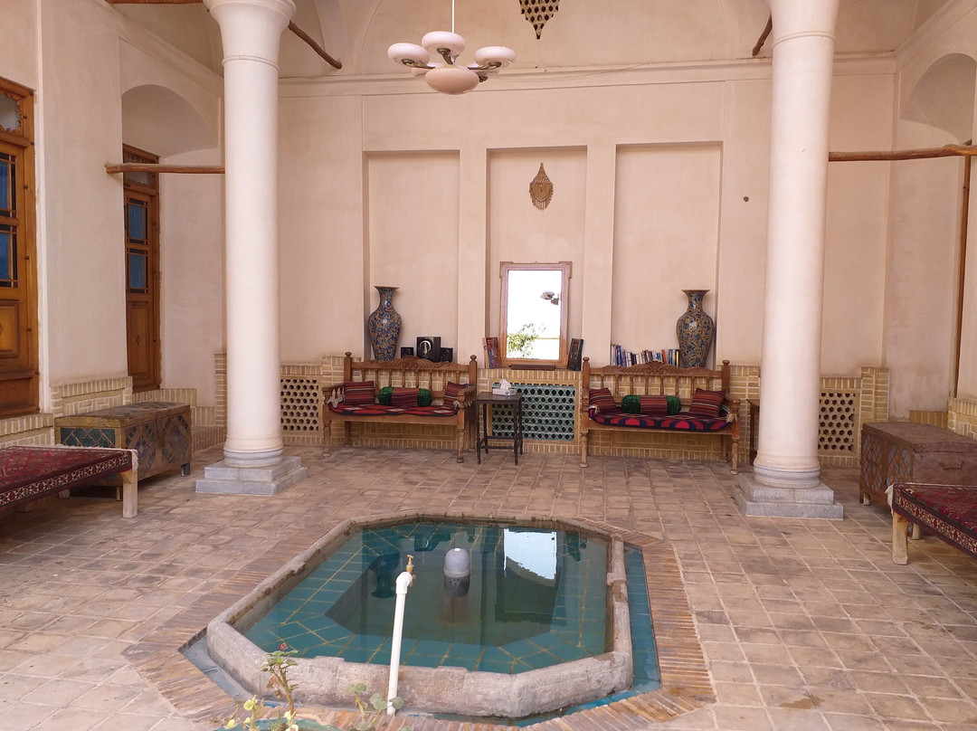 Morshedi House主图