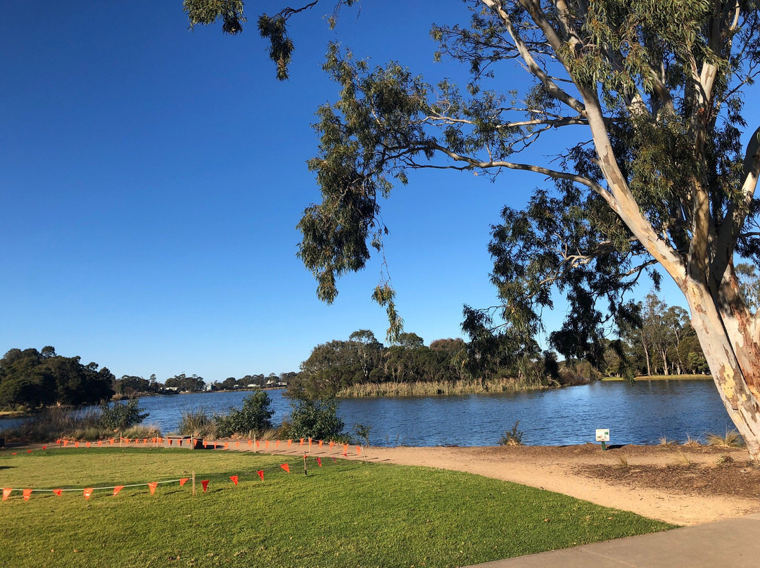 Lake Guthridge-塞尔必去景点