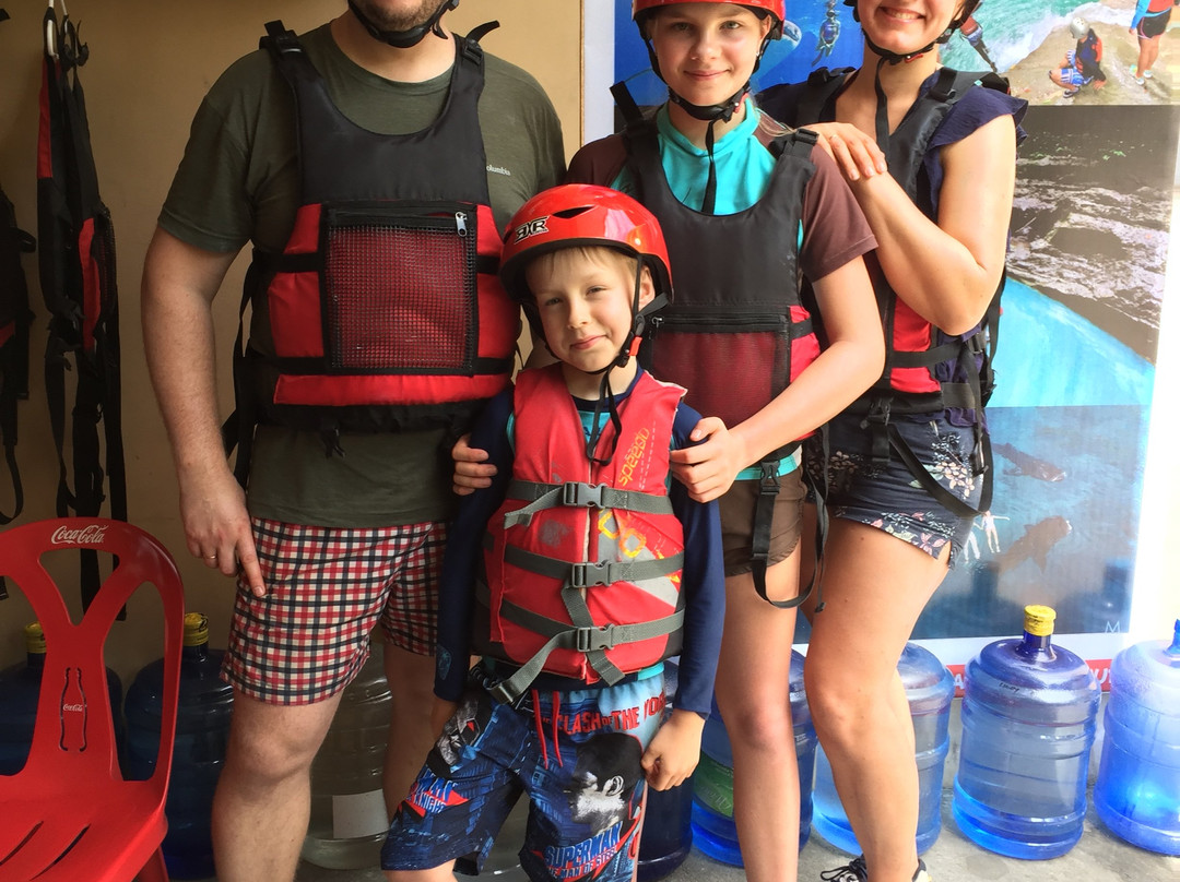 Kawasan Canyoneering-Badian必去景点