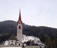 Chiesa parrocchiale di San Sebastiano a Lutago景点图片