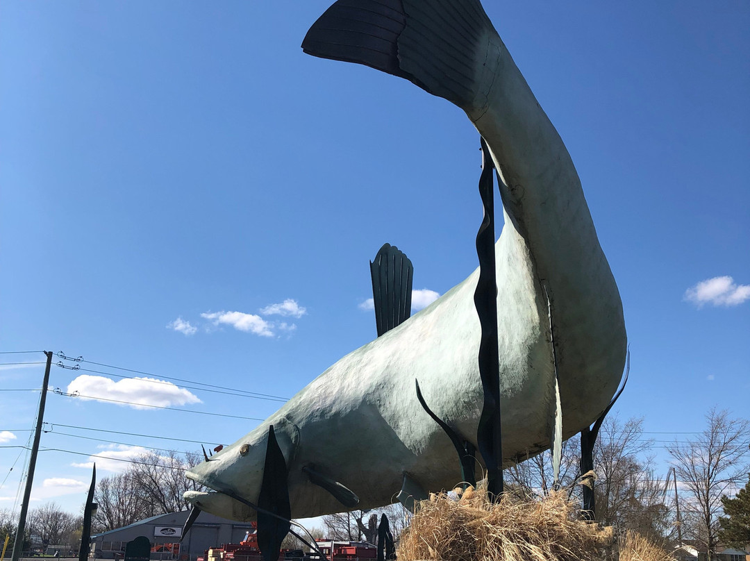 Muddy the Mudcat Statue-Dunnville必去景点