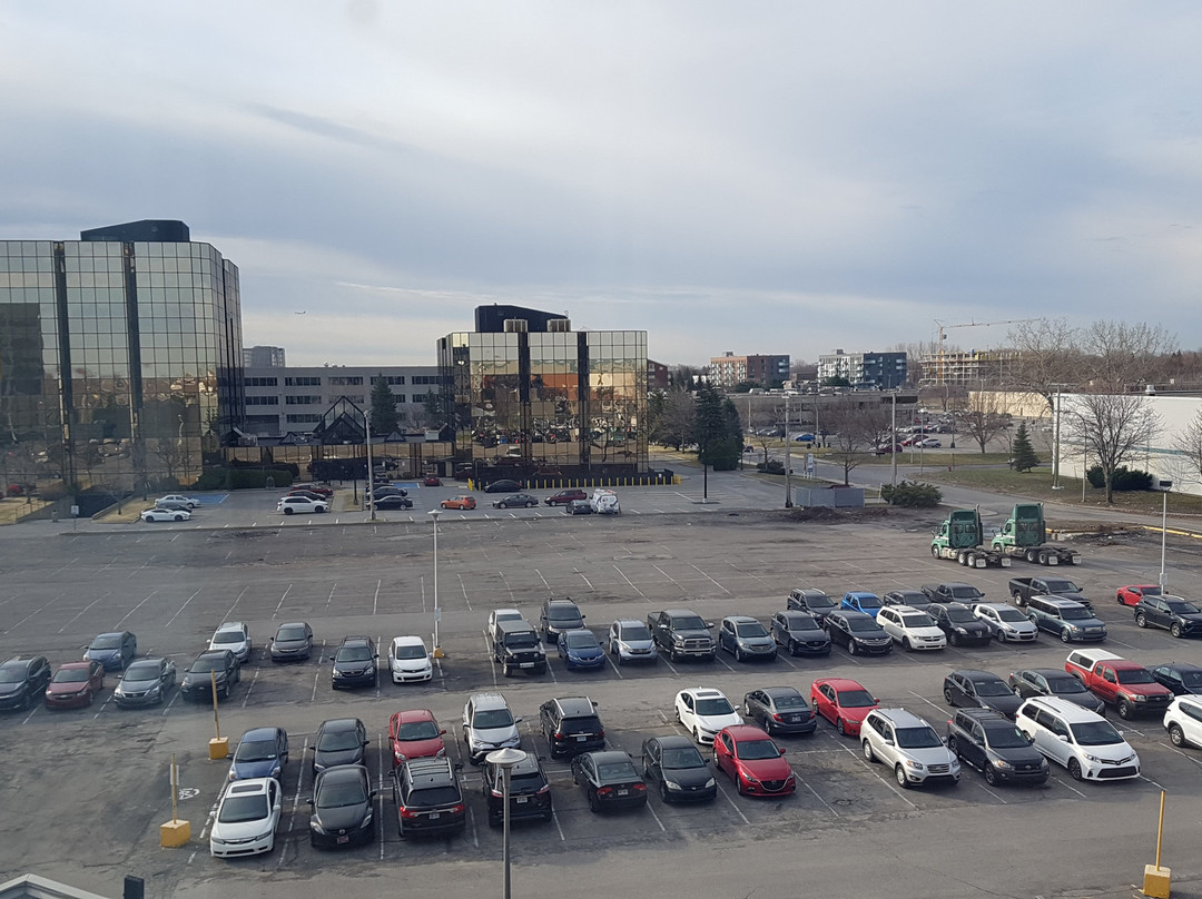 DoubleTree by Hilton Pointe Claire Montreal Airport West主图