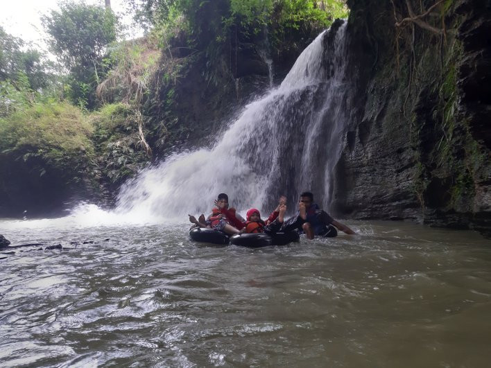 庞岸达兰旅游景点-Santirah River