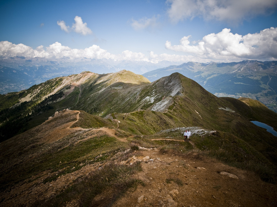 Mont-Rouge景点图片