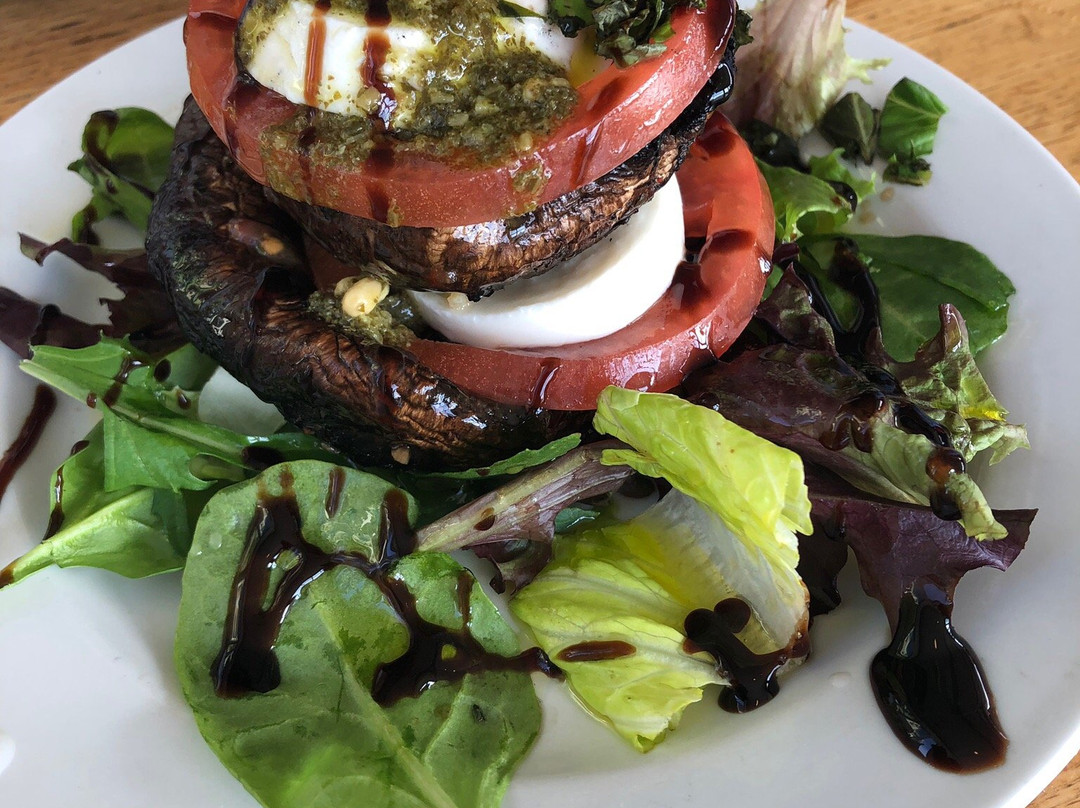 Irish Eyes Pub & Restaurant