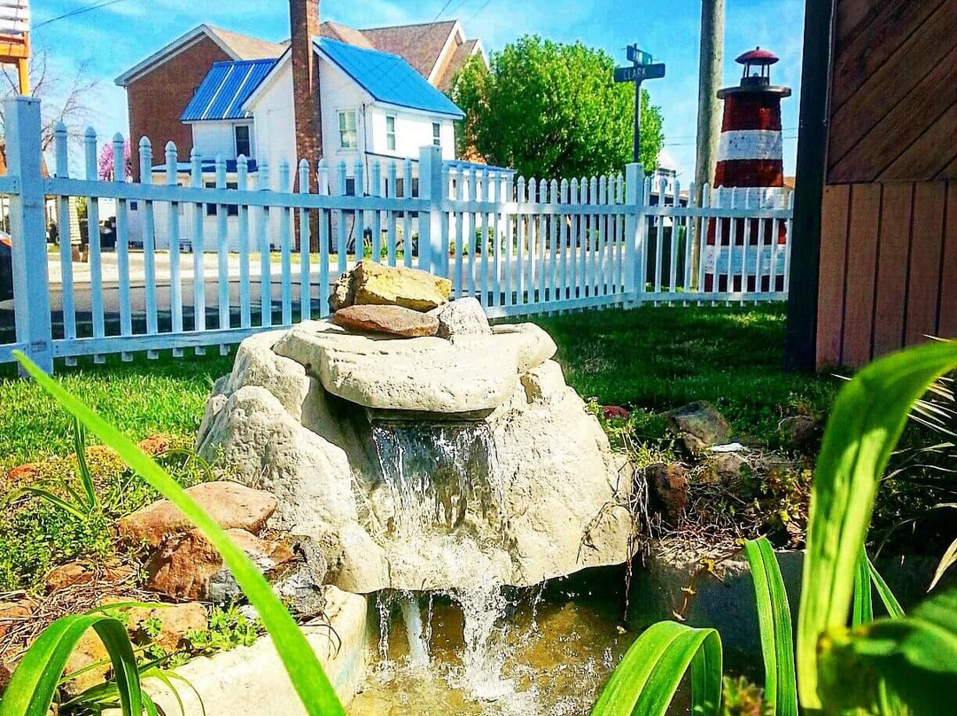 The Lighthouse Inn主图