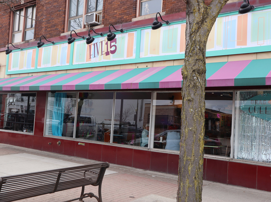 Drag Queen Bingo-罗亚尔奥克必去景点