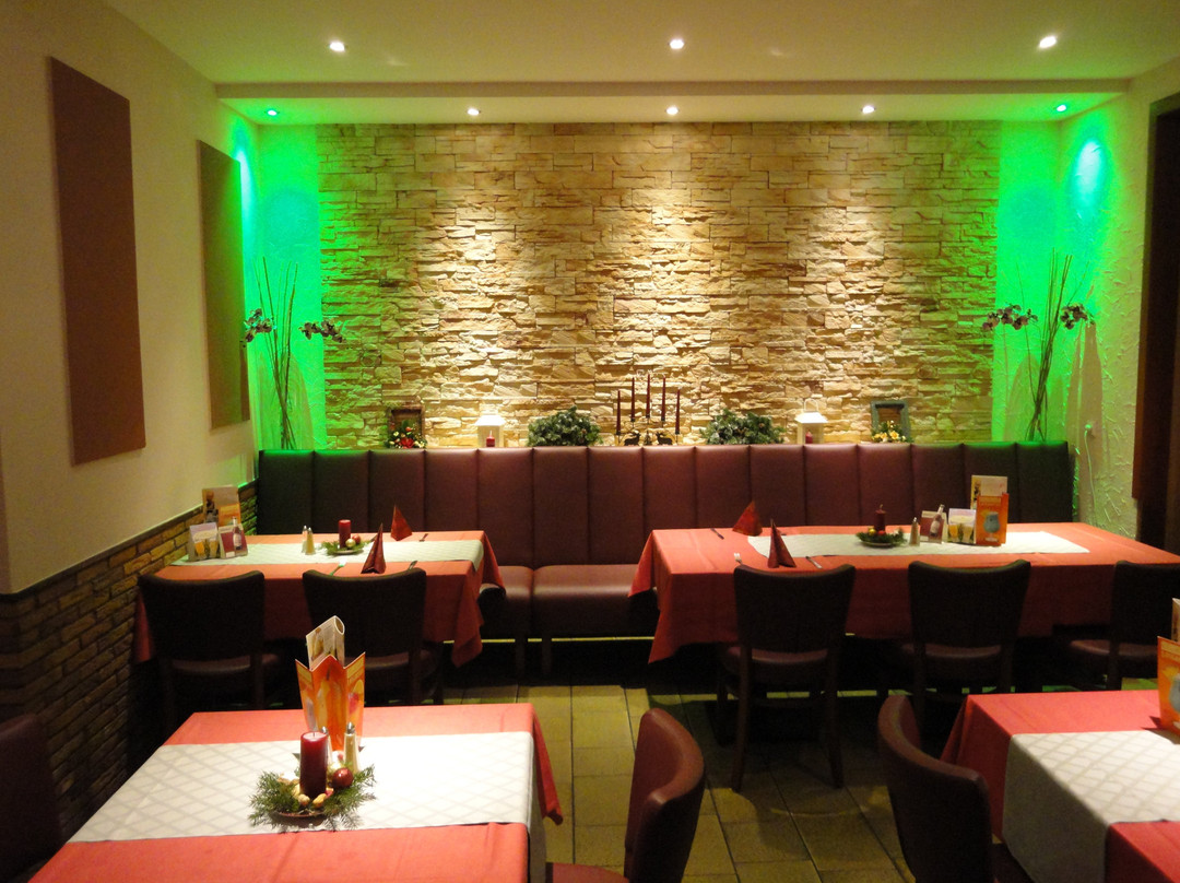 Landgasthof-Hotel-Hirsch主图