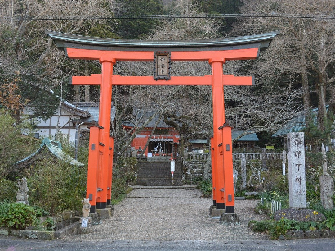 Inashimo Shrine景点图片