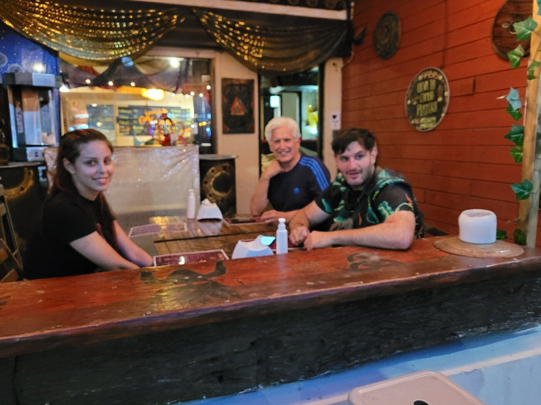 Habibi, Sabores Del Medio Oriente