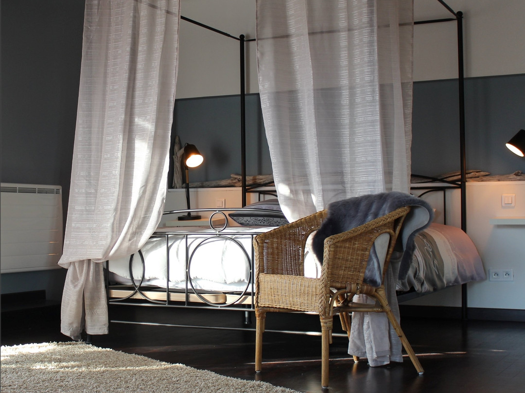 La suite du Off主图