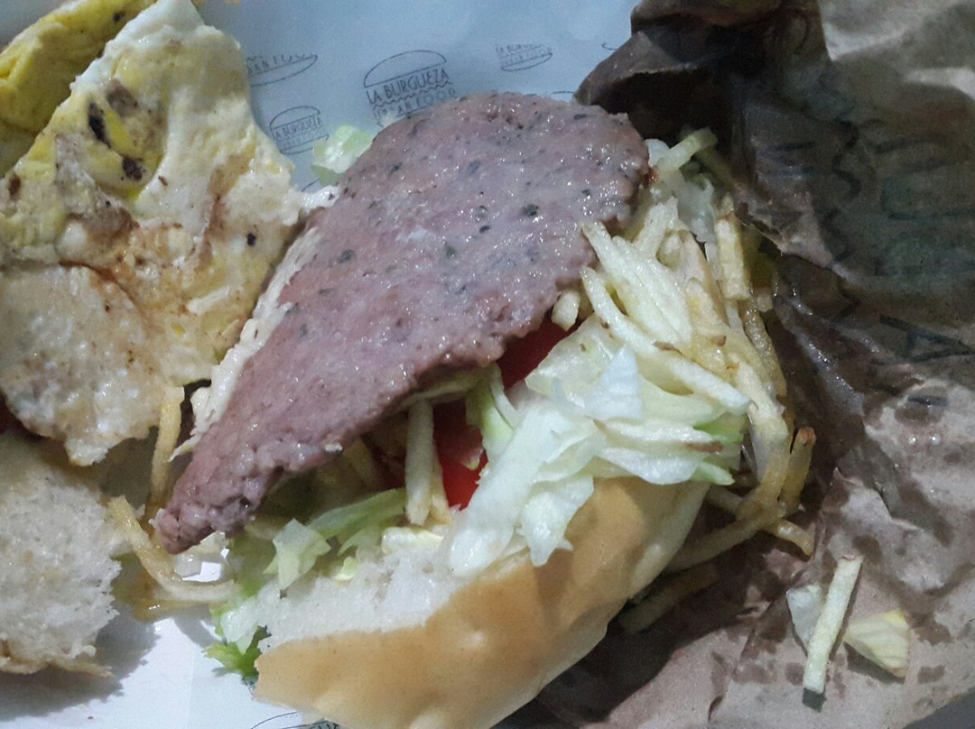 Huacachina餐馆和美食-La Burgueza