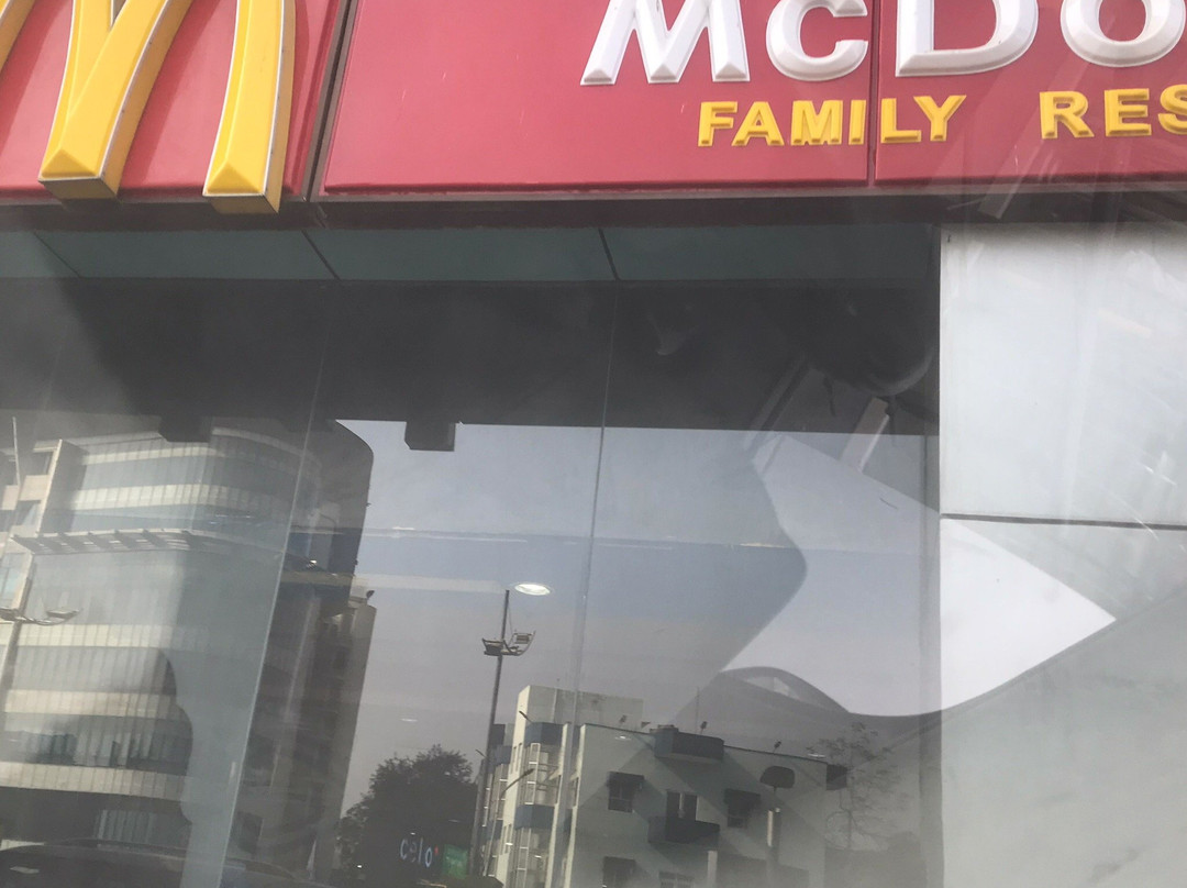 Crystal Palm Mall-斋蒲尔必去景点