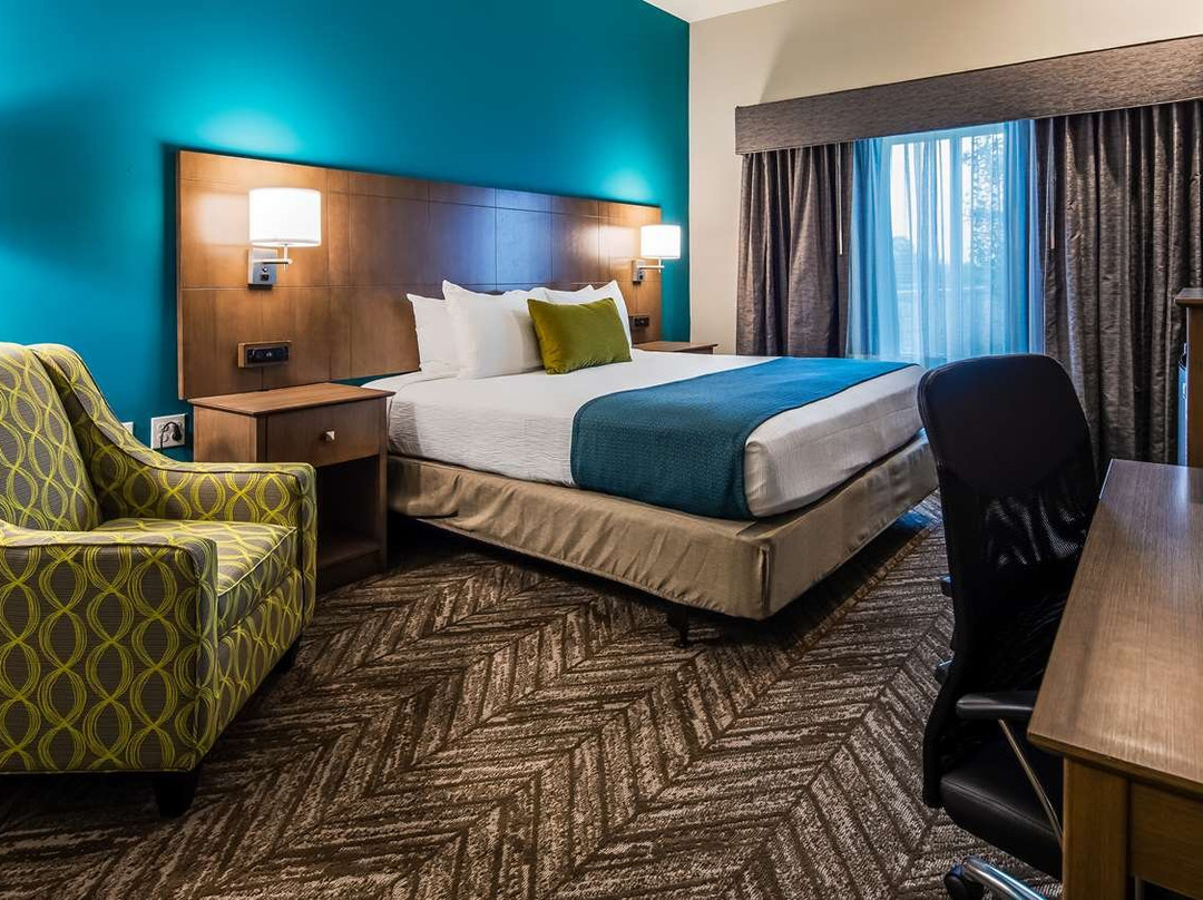 Best Western Plus Bolivar Hotel & Suites主图