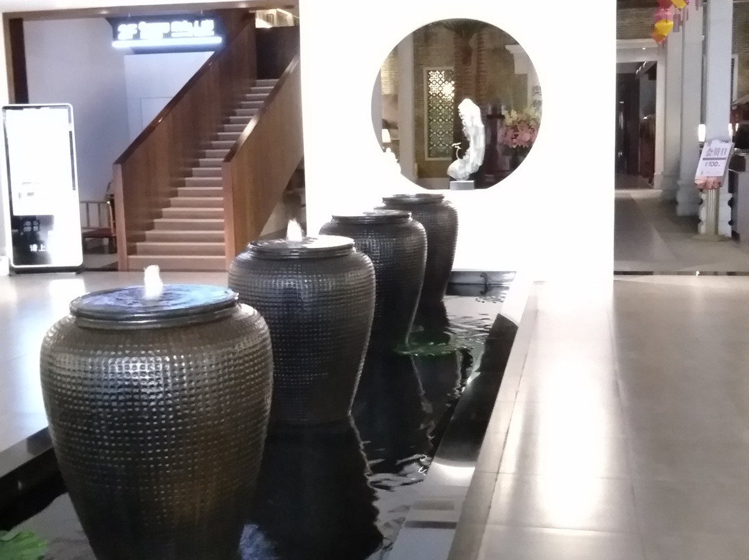 茂名南越印象岭南文化主题酒店火车站店