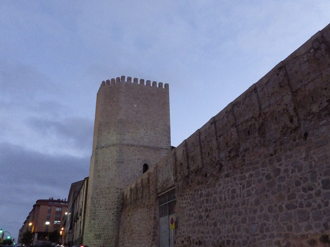 Villel旅游景点-Murallas de Teruel