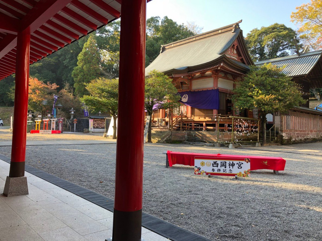 Nishioka Shrine景点图片