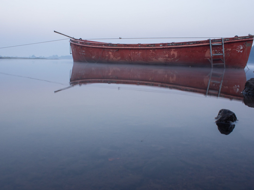 Sutarwadi Lake景点图片