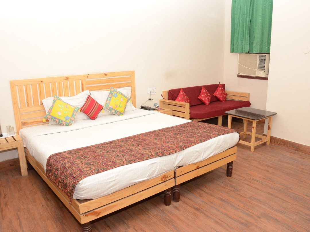 Sparrow Hotels主图