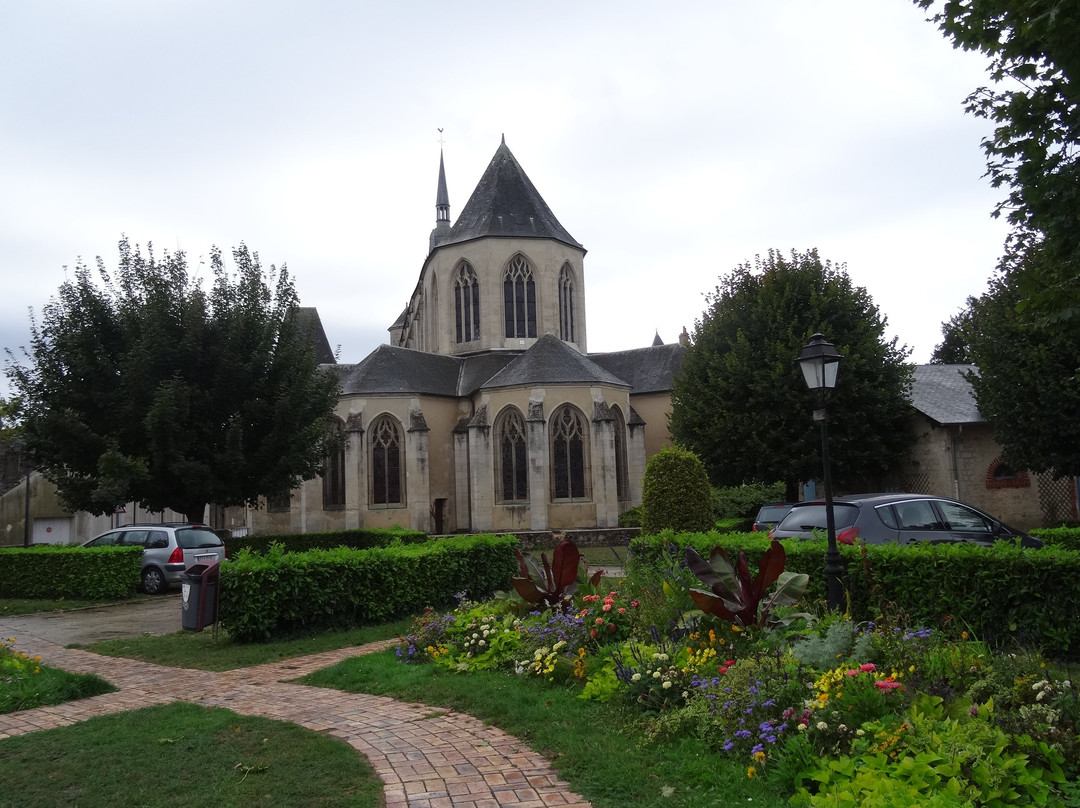 Saint-Cosme-en-Vairais旅游攻略图片