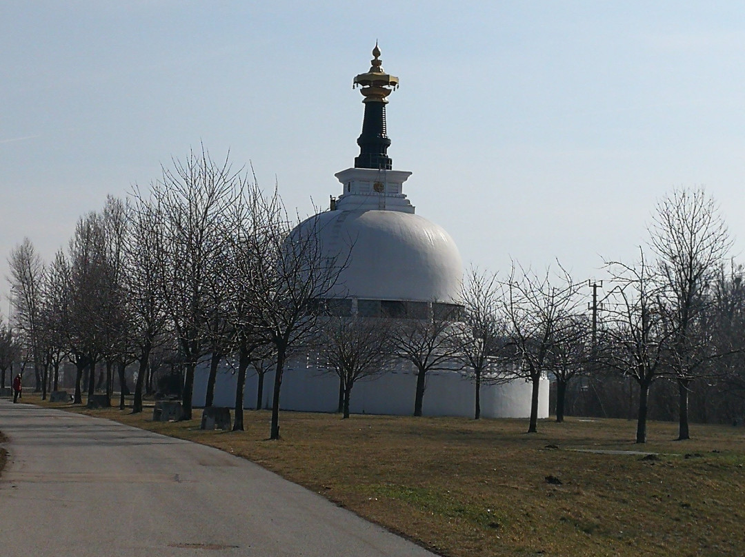 Vienna Peace Pagoda-维也纳必去景点