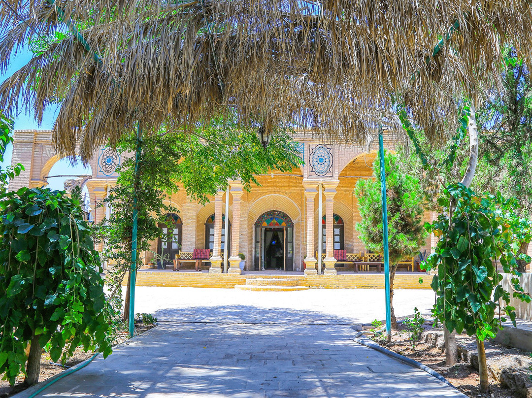 Khorram Garden Hostel