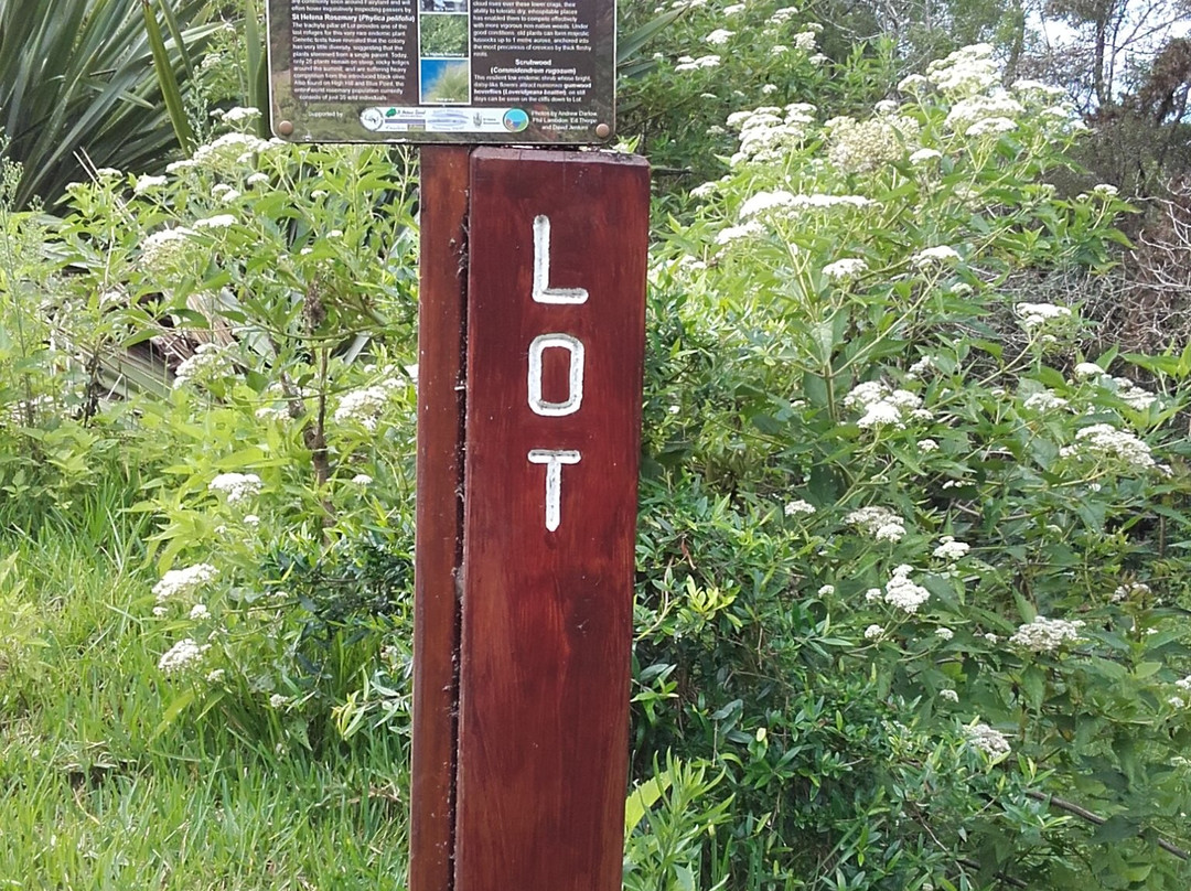 Lot-St Helena Island必去景点