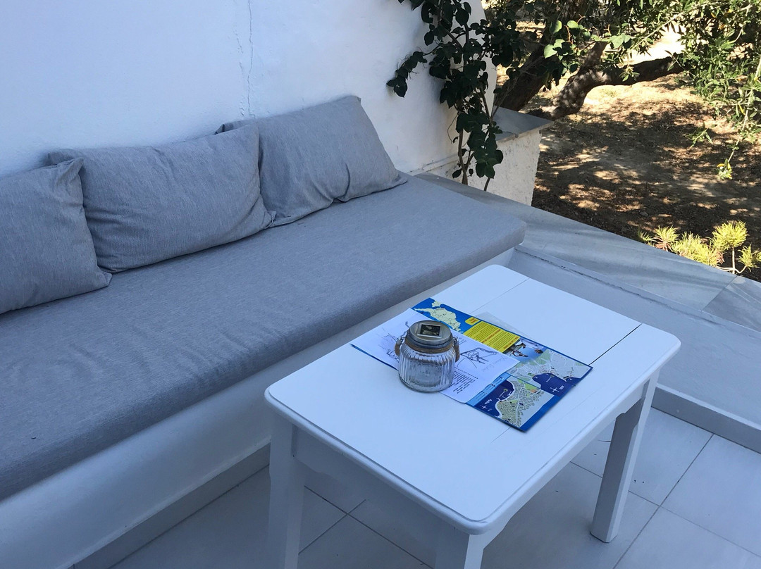 Yiannis Studios主图