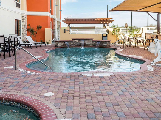 MainStay Suites主图