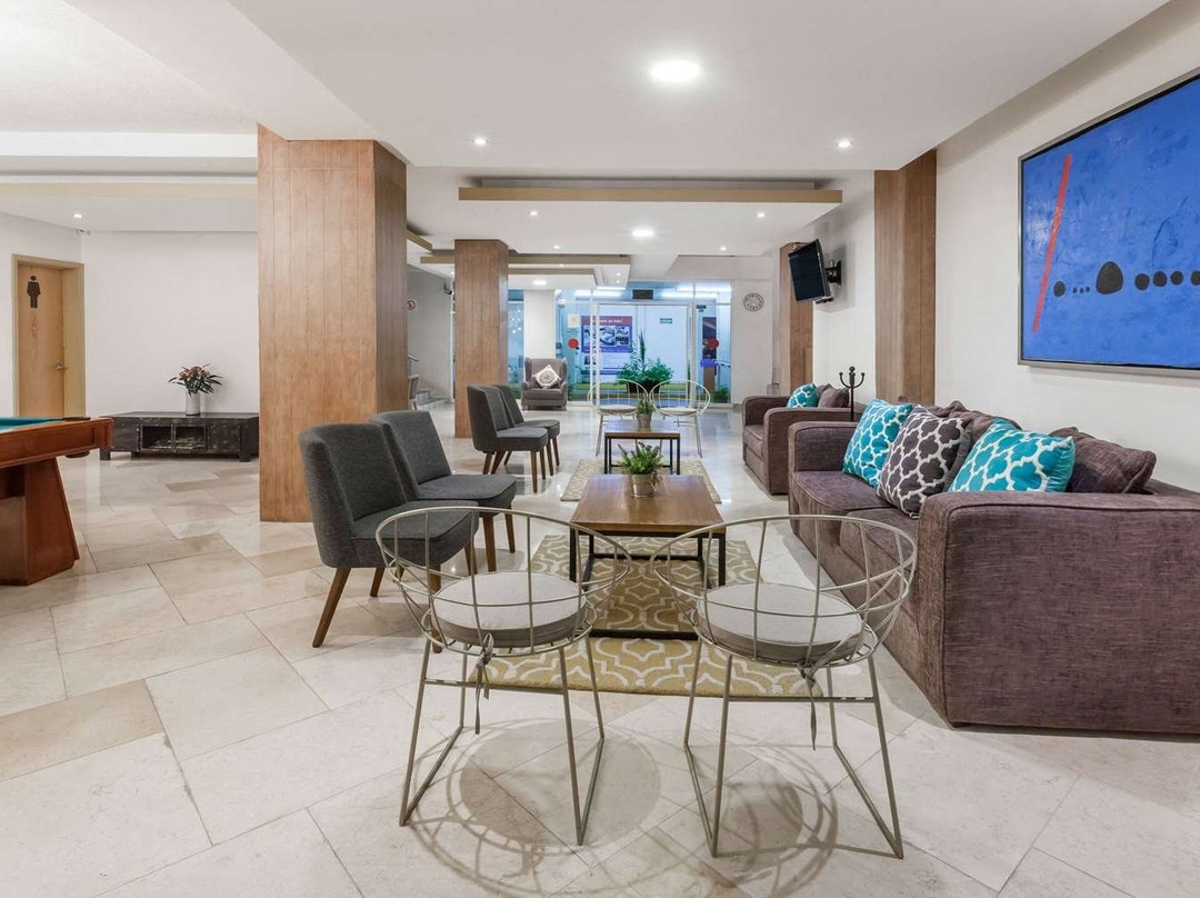 Howard Johnson Leon Avenida主图