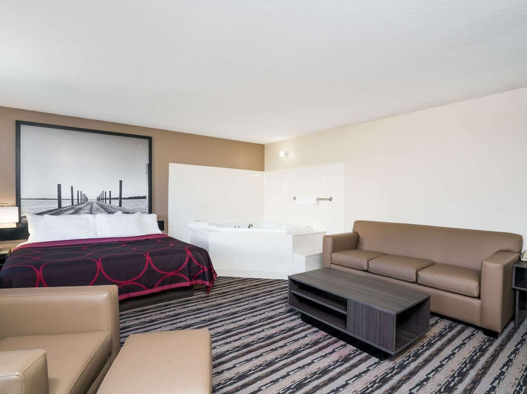 Super 8 by Wyndham Spirit Lake/Okoboji主图