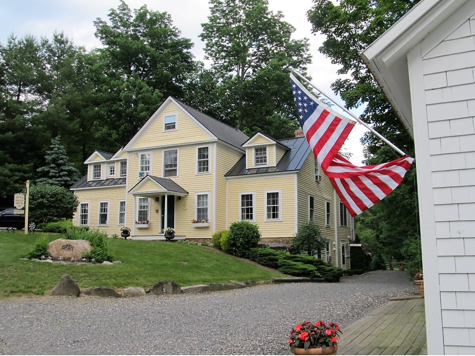 Green River Bridge Inn-官方