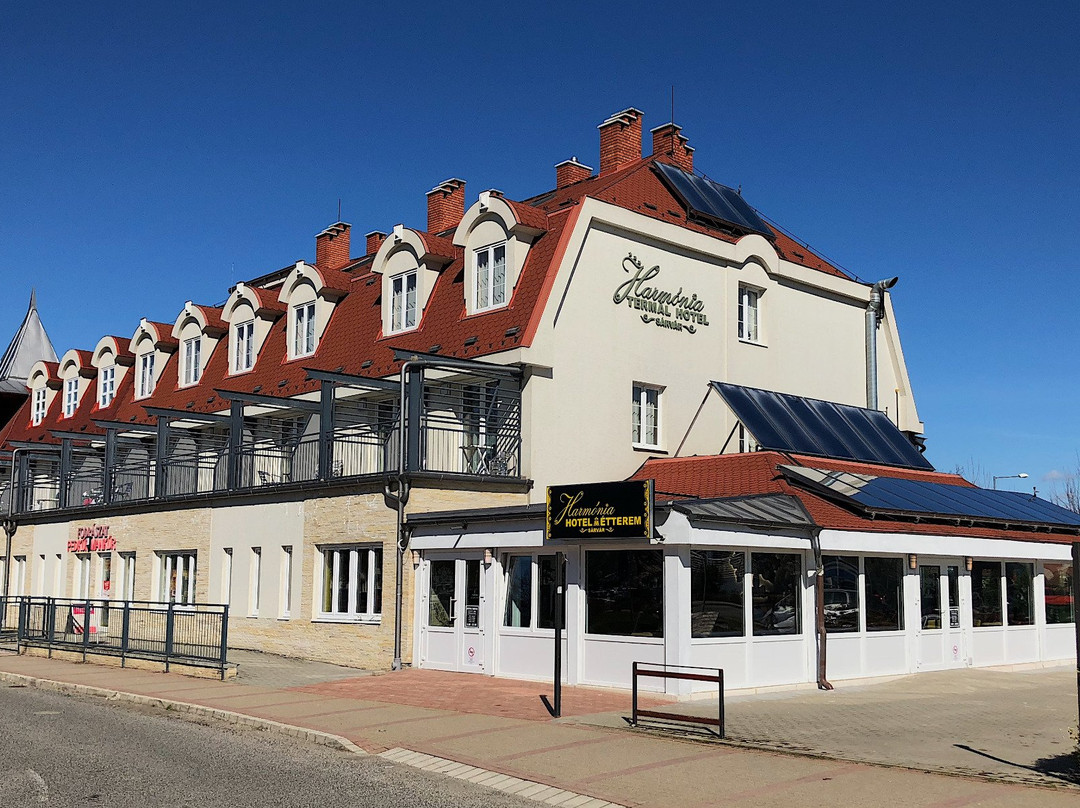 Harmonia Hotel and Restaurant主图