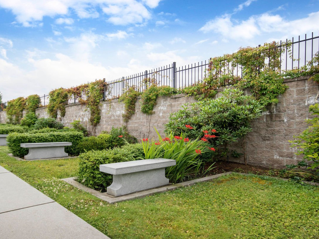 Forest Lawn Memorial Park-本那比必去景点
