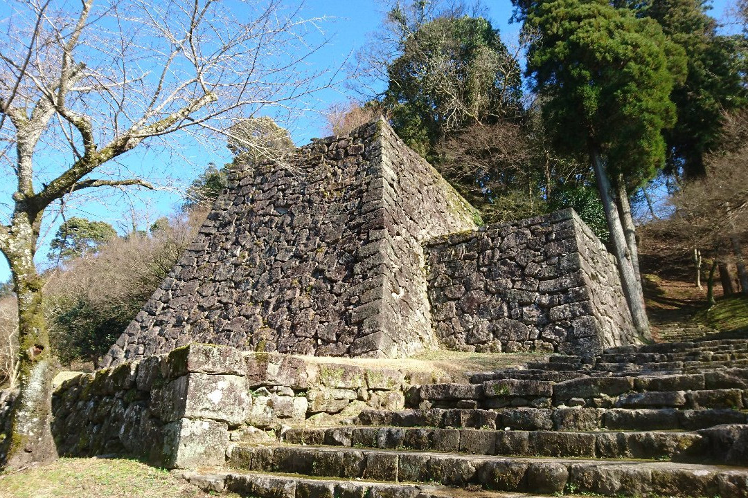 Hitoyoshi Castle Ruins景点图片