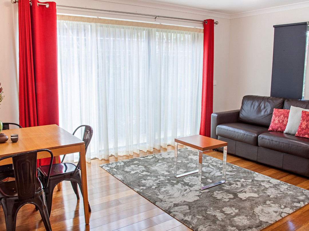 万伊凯德公寓酒店主图