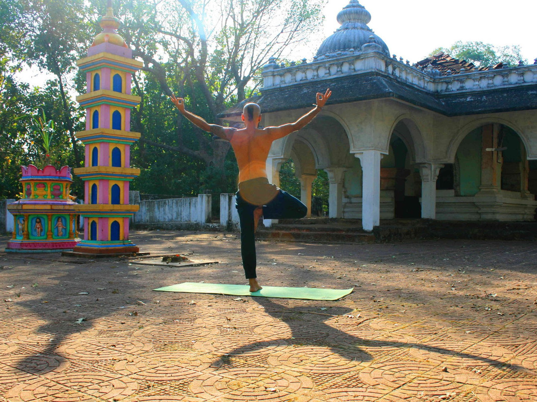 Yog Temple景点图片