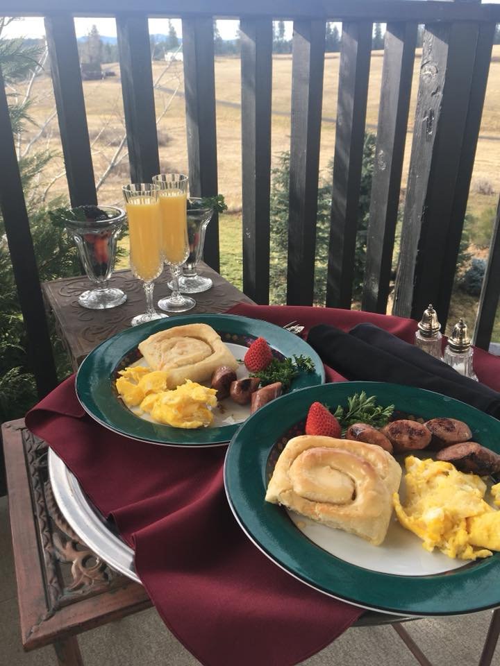 Tuscan Moose Manor, Bed and Breakfast-餐饮